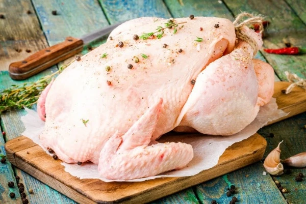 Brazil's Chicken Meat Export Sees 1% Increase, Reaching Unprecedented $8.8B in 2023